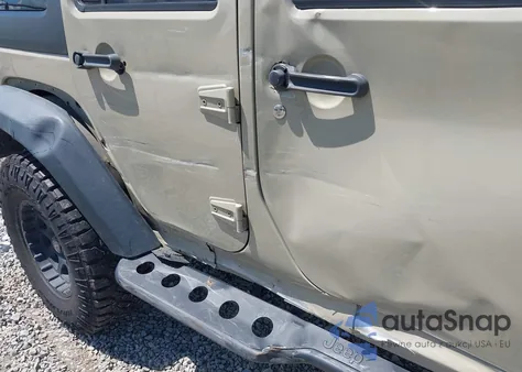 2017 Jeep Wrangler Unlimited Rubicon 4X4 z USA, uszkodzony, nr VIN 1C4BJWFG1HL593259